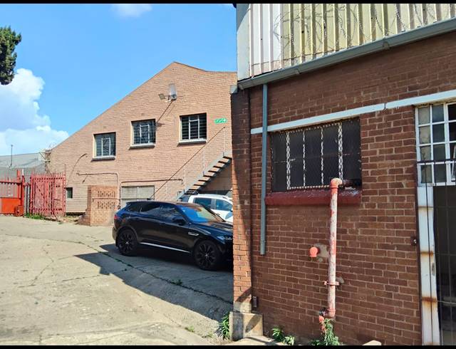 2,665M² BUILDING FOR SALE IN SELBY